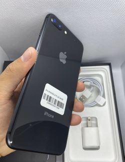 iPhone 8 Plus 64gb (UNLOCKED) excellent condition