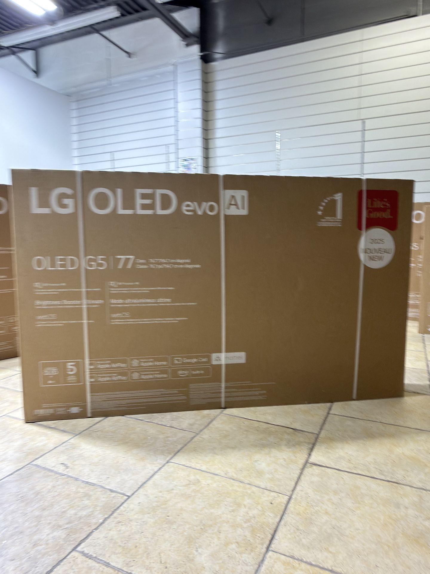 BRAND NEW 2025 LG 77-Inch G5 Series OLED evoAI 4K UHD TV $1800 or $60 Down! iPhone