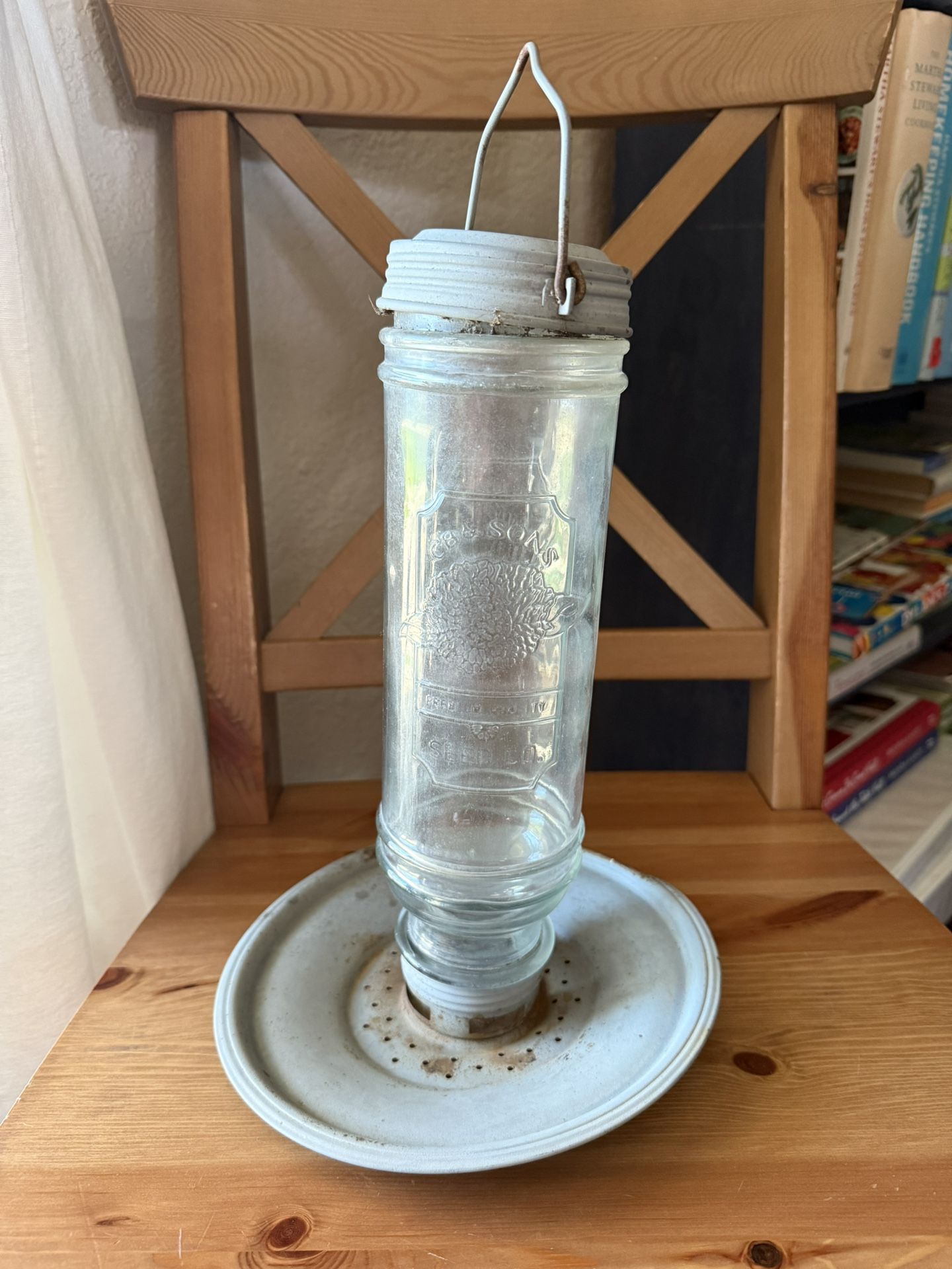 CB & SONS bird feeder