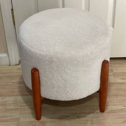 New 21” Round Cream Sherpa Ottoman & Wood Legs Foot Stool Pouf
