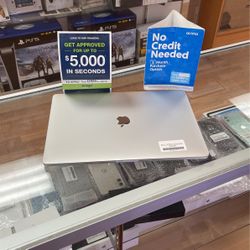 MacBook Pro 15” 2017 Core I7 16gb Ram 251SSD With warranty 