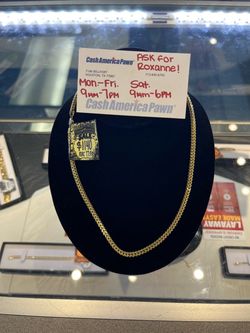 Box link necklace