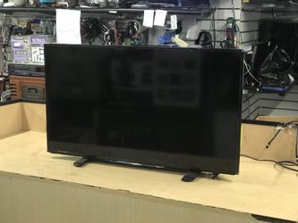 Insignia 40” Tv W/Remote