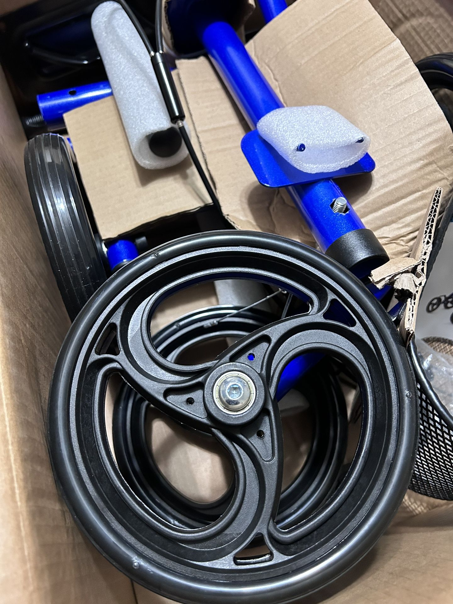 RINKMO Knee Scooter，Steerable Knee Walker Economical Knee Scooters for