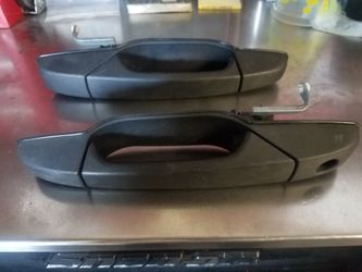 Chevy 2007 to 2013 door handles