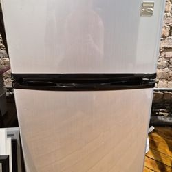 Kenmore Mini Fridge and Freezer - Must go by 2/28