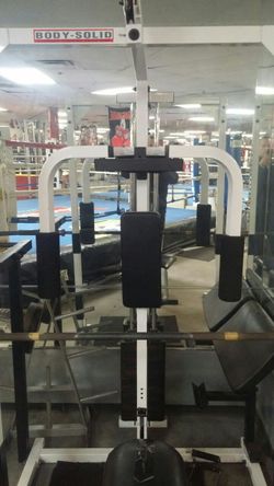 Body Solid Cage