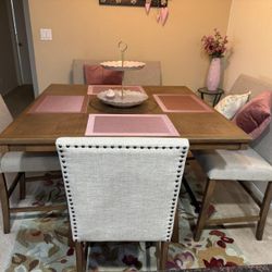 Dining  Table 