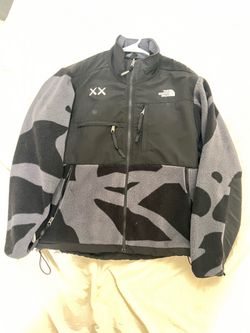 the north face x kaws retro 1995 DENALI jacket