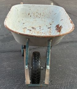 Steel Wheelbarrow with Single Wheel