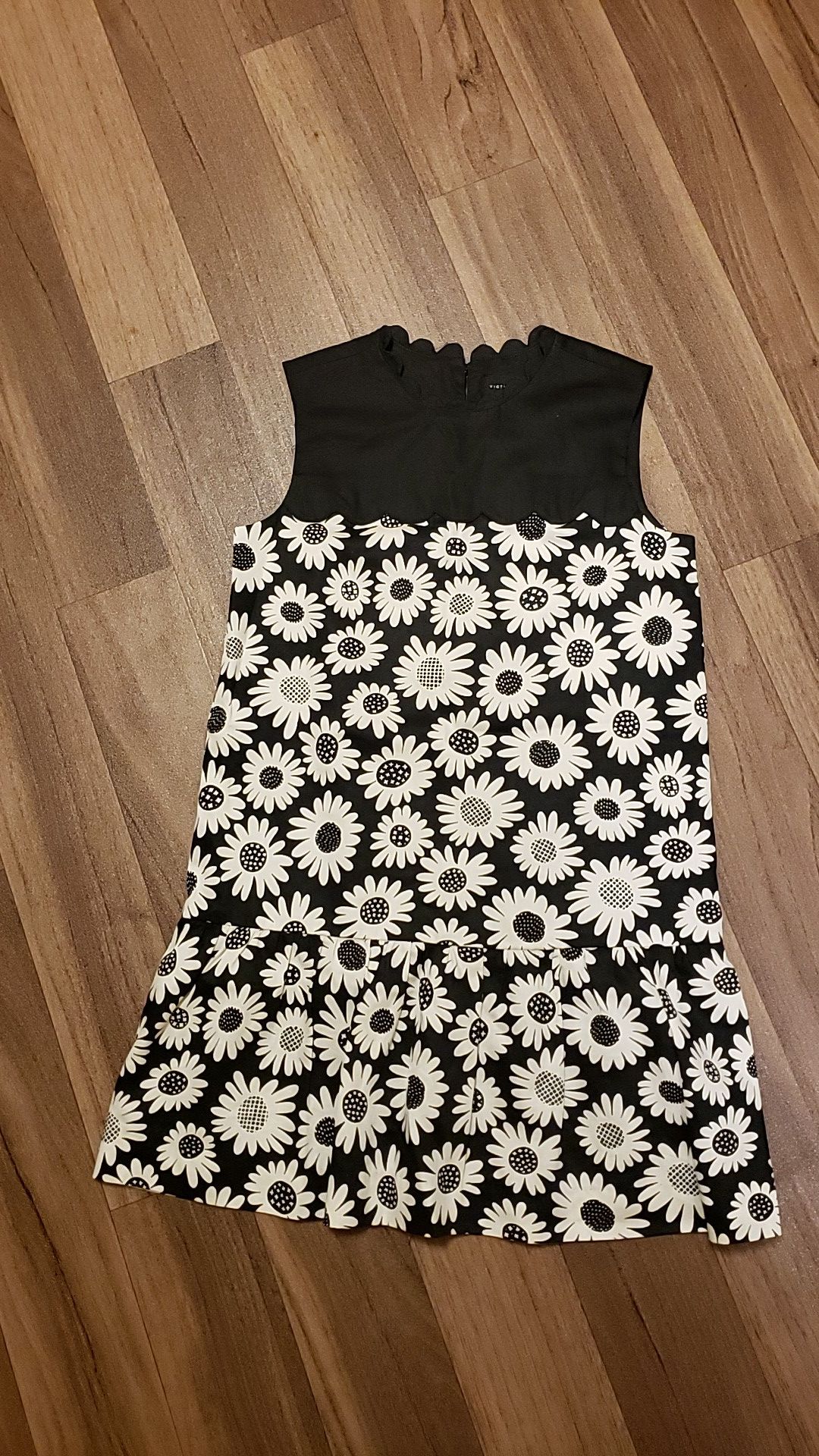 Dress, kids size M (8)