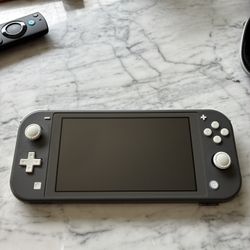 Switch lite, Case 128g Memory Card & Animal Crossing