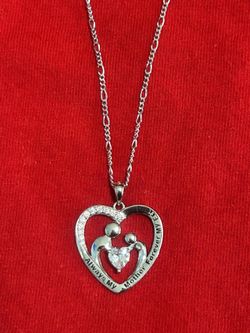 Sterling silver 18in necklace and pendant