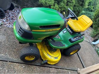 John Deere LA110 42” deck riding lawn mower