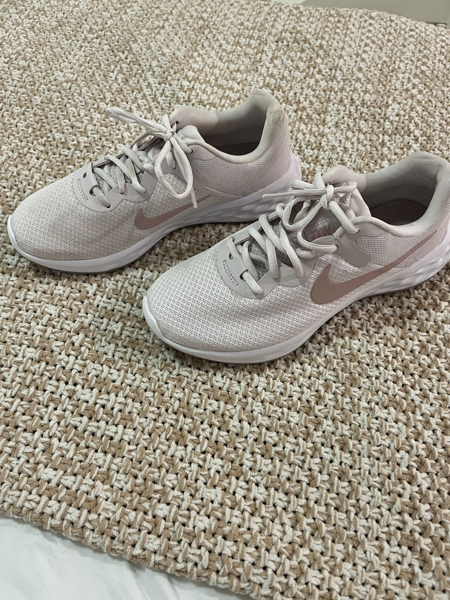 Nike Women Shoes , Size 8