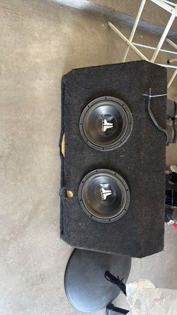 2 10s JL audio subs