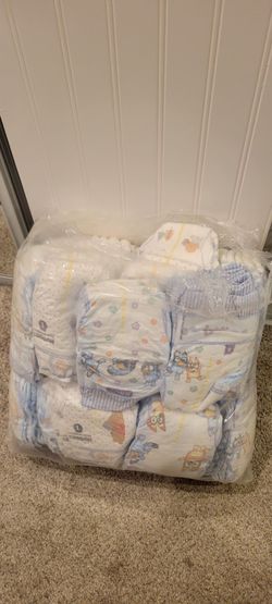 Diapers different sizes and quantities