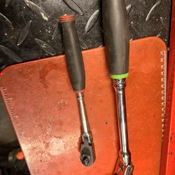 Snap on 38 ratchet and 1/4 ratchet