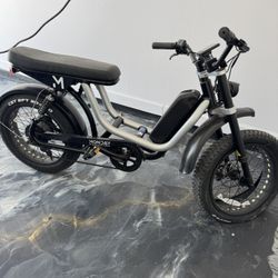 Monday Electric Bike