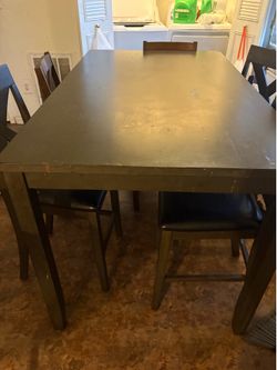 Dining room table