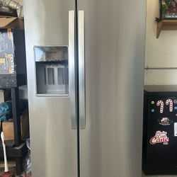 Whirlpool Refrigerator 