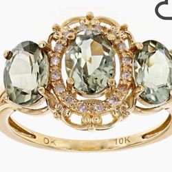 10k Green Turkish Diaspore Ring with White Diamonds
 Size 7