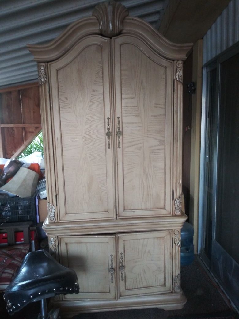TV entertainment center