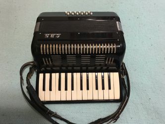 CBS Accordian..13” wide and 6” tall
