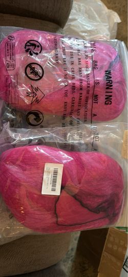 Pink wig– Set of 2