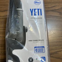 Blue Microphones - Blue Yeti Professional Multi-Pattern USB Microphone 