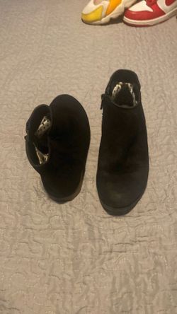 Black boots