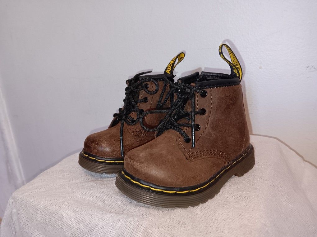 Dr Martens Toddler Boots Size 4c