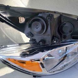 15-18 FORD FOCUS Headlights LUCES MICAS FAROS Calaveras