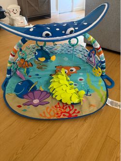 Bright stars Disney finding Nemo playmat with music