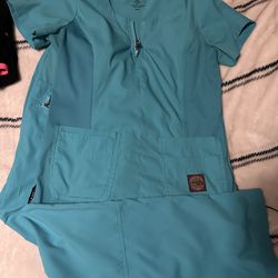 koi lite scrubs