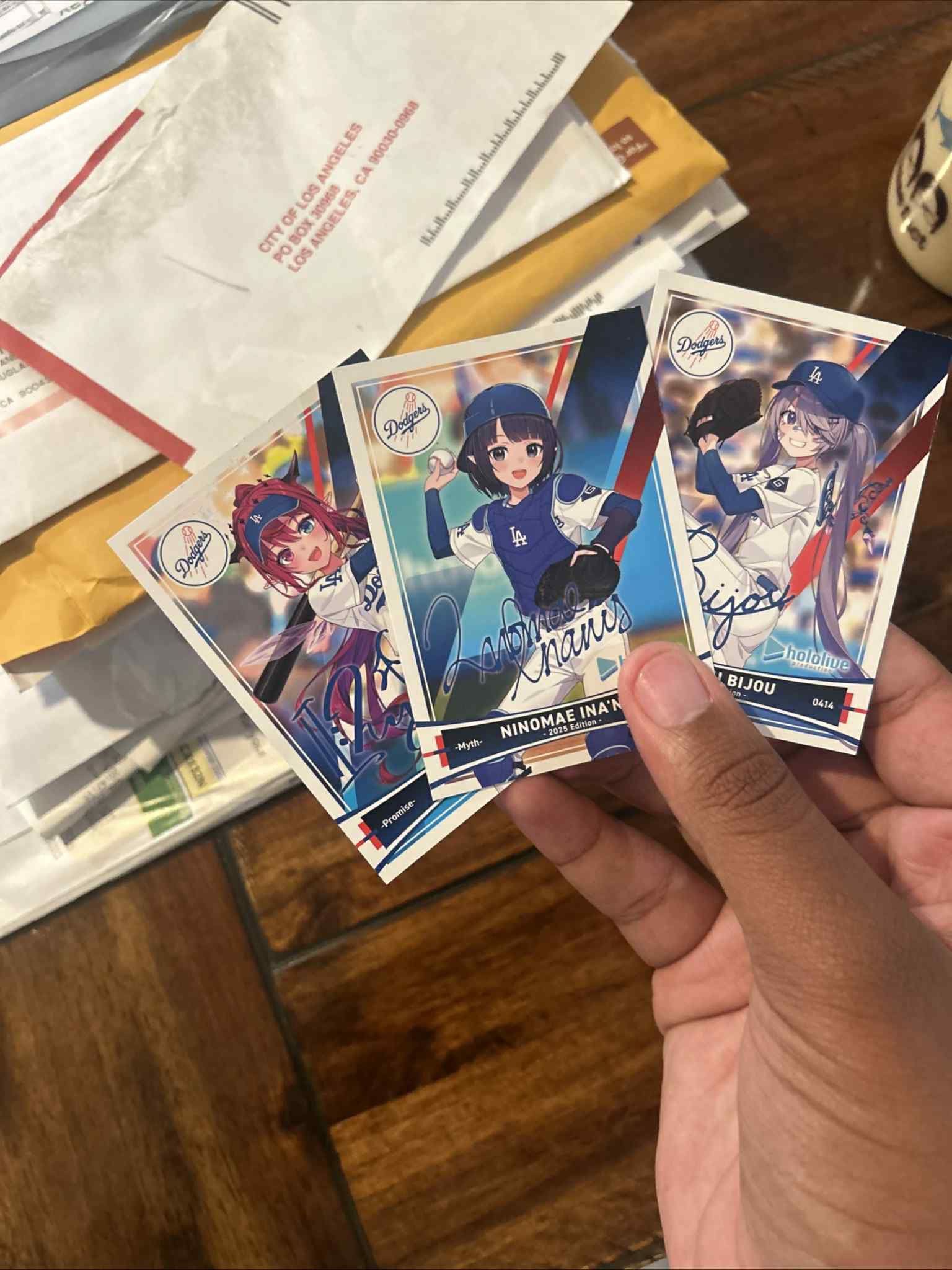Dodgers hololive night Limited Edition Promotional Baseball 3-Card Pack