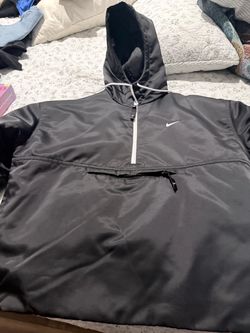 Nike pullover puffer