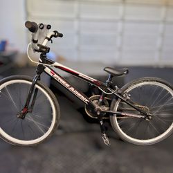 FREE AGENT  Junior BMX Racing Bike .