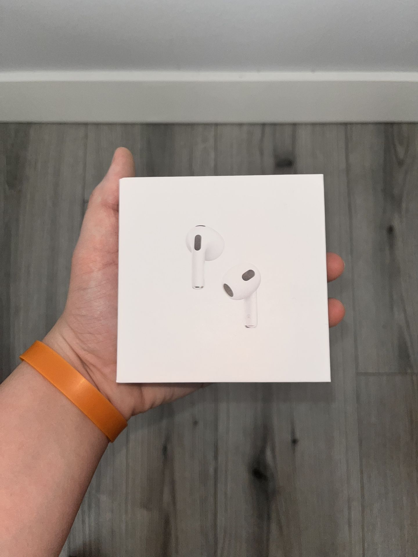 Apple AirPods Generation 3