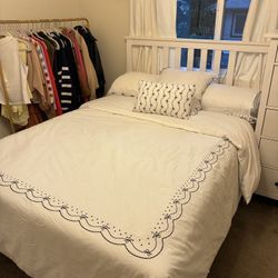 Full Bed With Mattress 