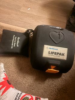 Defibrillator