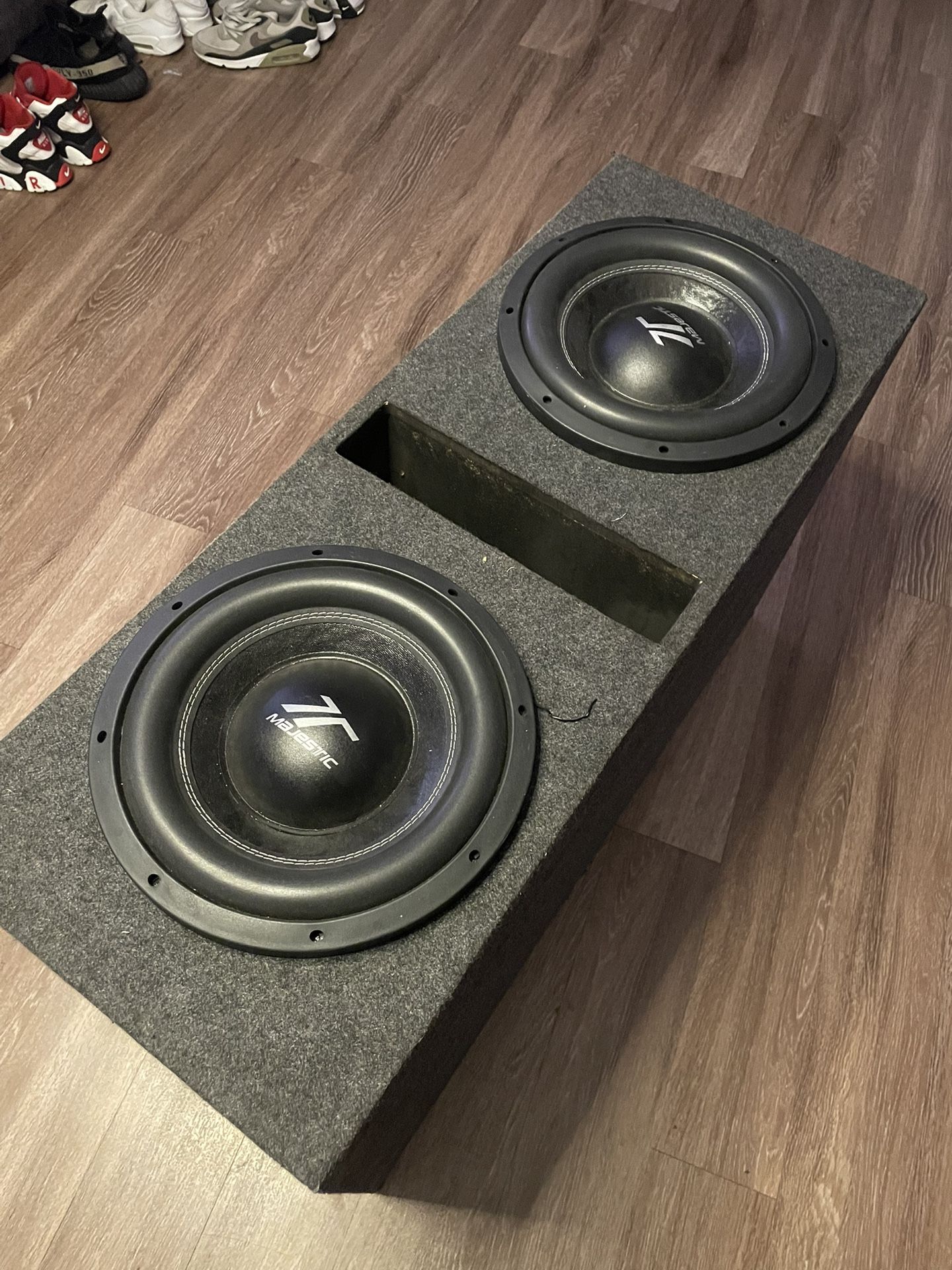 2 12 Inch Subs W/box