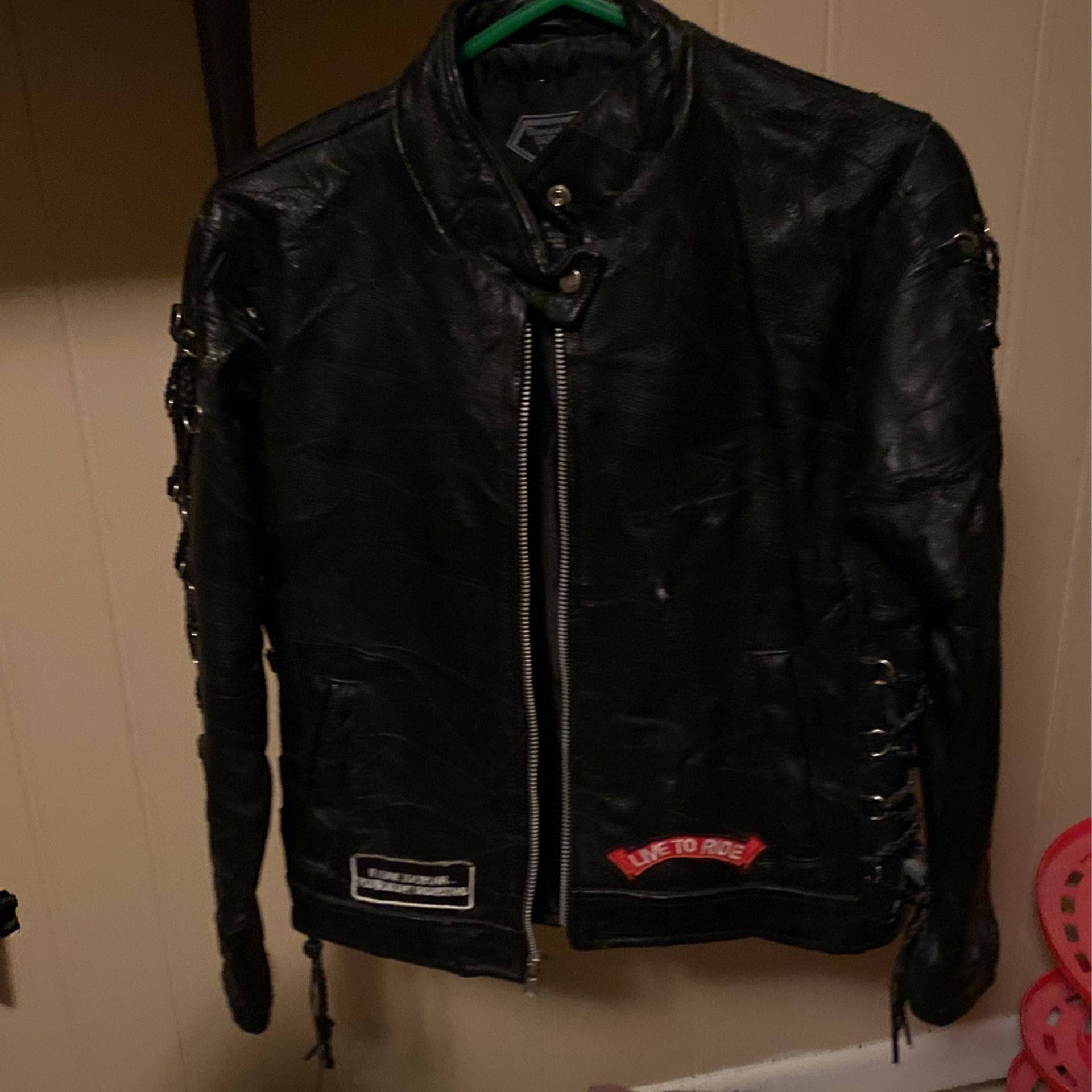 Woman’s Leather Bikers Jacket Size S
