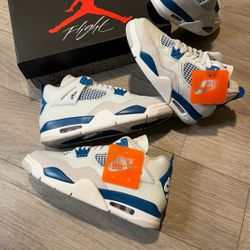 Jordan 4 Retro “Military Blue” 