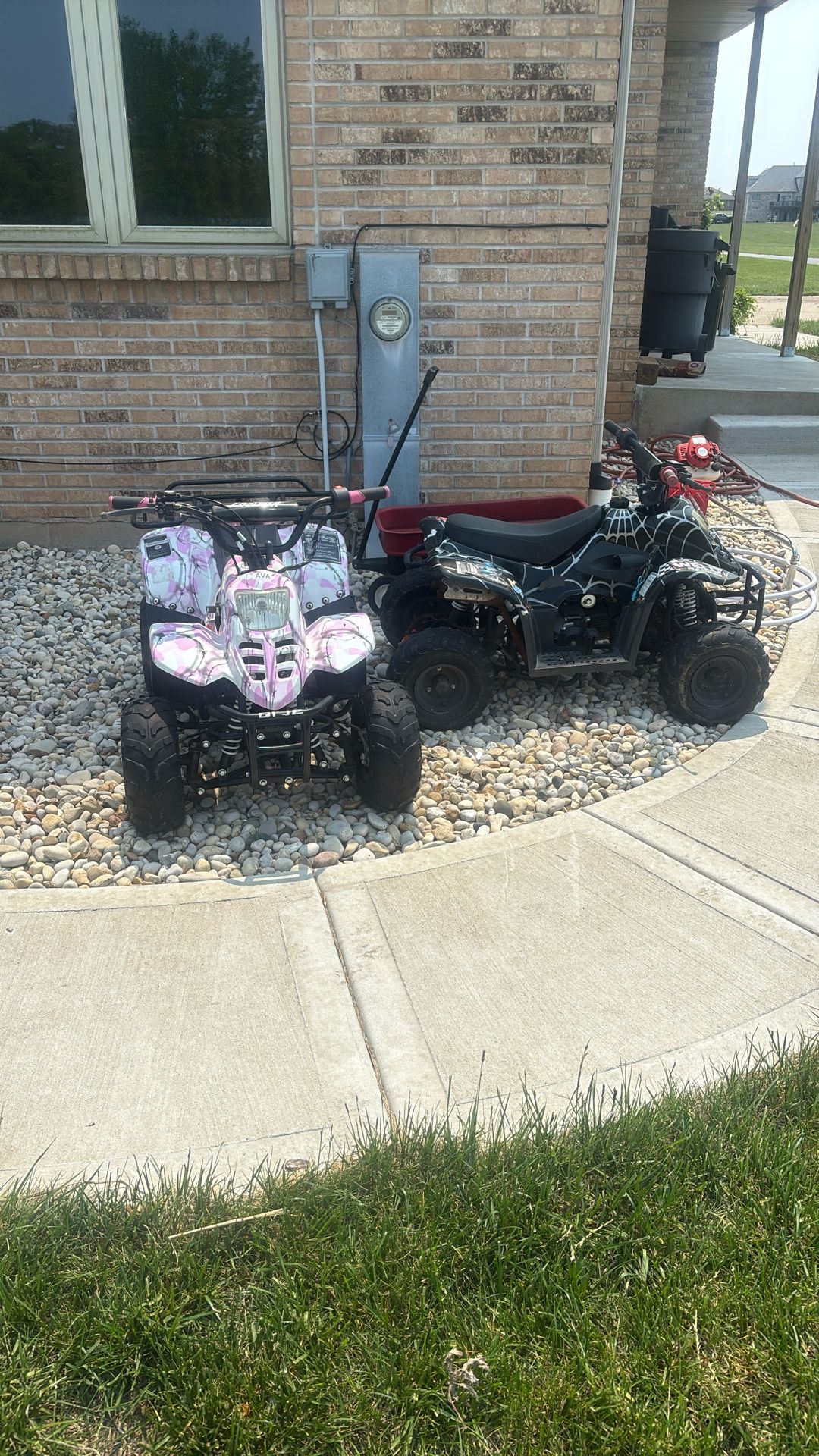 Kids 4wheelers