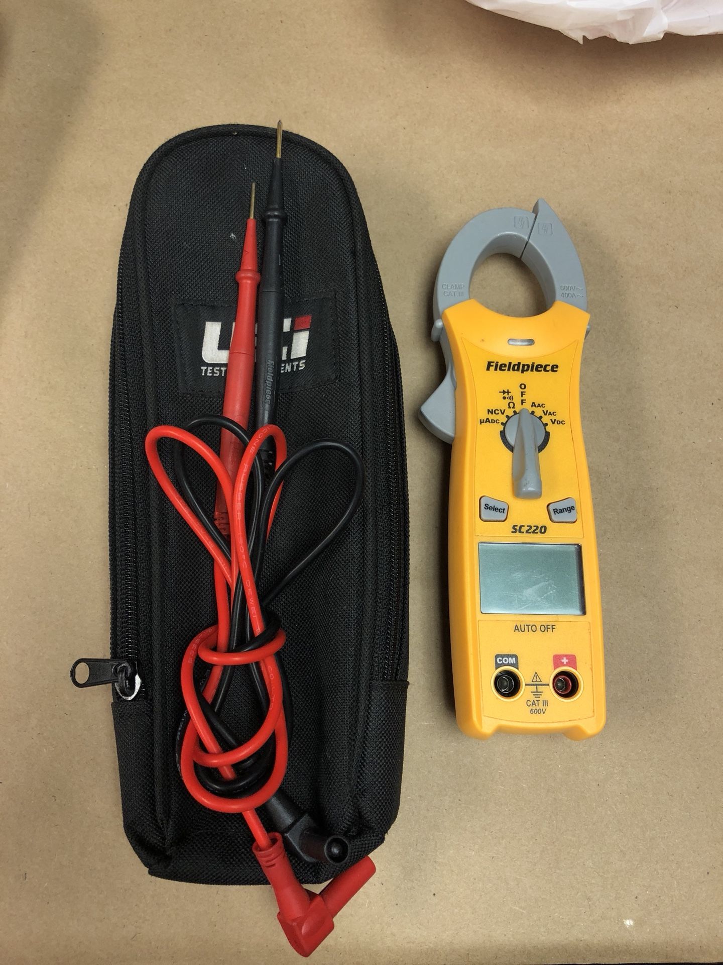Fieldpiece SC220 Compact Clamp Meter