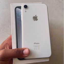 iPhone XR Unlocked 