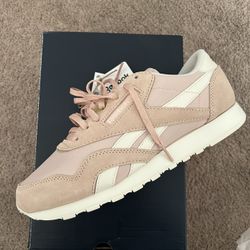 Reebok Classic Size 10 Women 