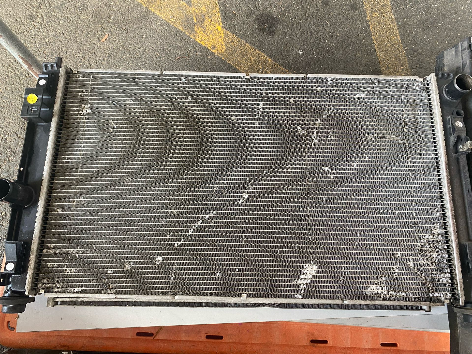 Radiator Dodge Avenger Part