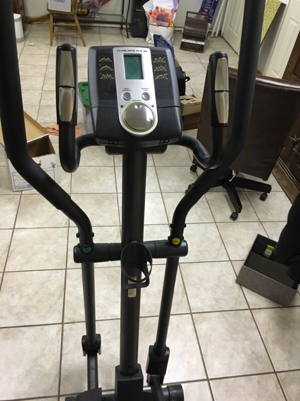 Elliptical golds gym stride trainer 380. 160.00 for Sale in Melrose